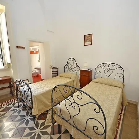 לינה וארוחת בוקר Casa Branca